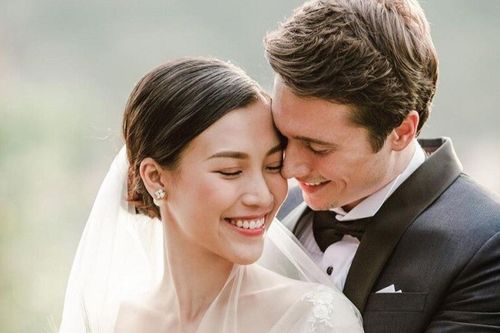Sao Việt cưới chồng ngoại quốc: Người hạnh phúc lâu dài, người ly hôn chóng vánh