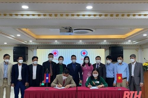 Tăng cường hợp tác giữa Hội Chữ thập đỏ tỉnh Thanh Hóa và Hội Chữ thập đỏ tỉnh Hủa Phăn