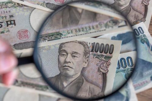 Trái chiều chính sách tiền tệ Mỹ - Nhật khiến đồng Yên tụt giá xuống đáy 20 năm