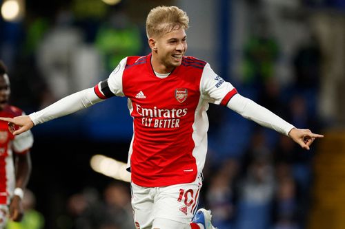 Arsenal thắng Chelsea 4-2 tại Stamford Bridge