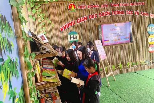 Phú Lương (Thái Nguyên): Tích cực mang văn hóa đọc đến với trường học