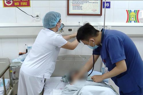 Tình hình sức khỏe hai bố con trong vụ cháy khiến 5 người chết ở tập thể Kim Liên