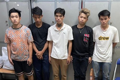 Kéo 'quân' đi chém người yêu cũ của bạn gái