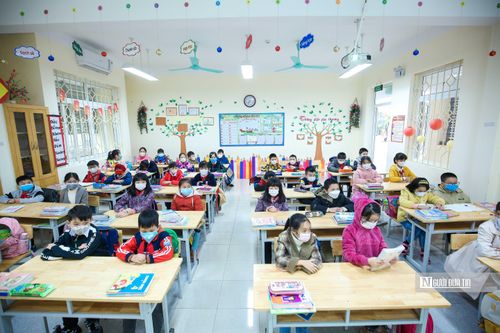 Học 'tiền lớp 1': Giúp con tự tin hay vì mong muốn của bố mẹ?