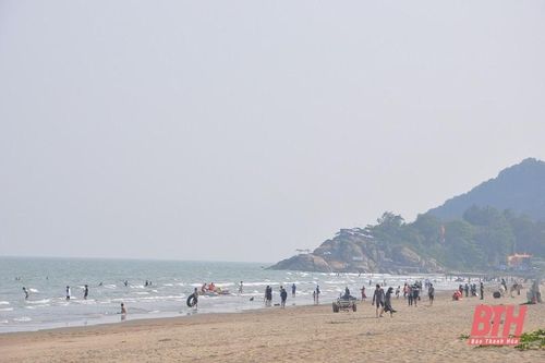Lượng khách đặt phòng tại một số khu, điểm du lịch ở Thanh Hóa tăng cao dịp nghỉ lễ 30-4 và 1-5