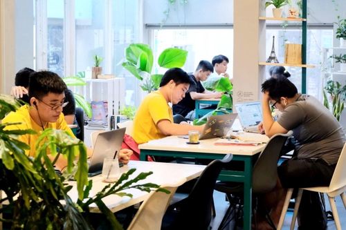Những quán ở TP.HCM phục vụ khách làm việc, chạy deadline