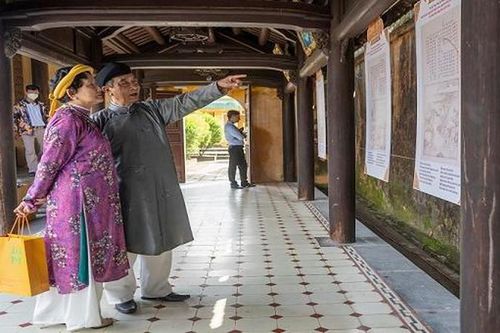 Triển lãm bản Kiều chép tay của Hoàng gia triều Nguyễn