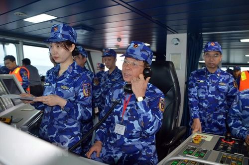 Cảnh sát biển Việt Nam và Trung Quốc kết thúc tuần tra liên hợp