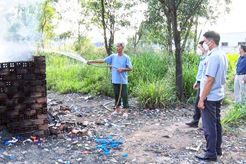 Xử phạt doanh nghiệp đốt chất thải công nghiệp gây ô nhiễm môi trường