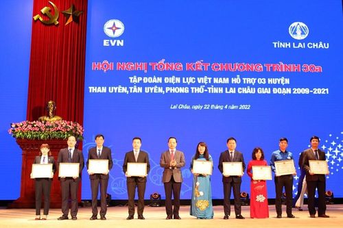 EVN hỗ trợ gần 1.000 tỷ đồng cho giảm nghèo tại Lai Châu