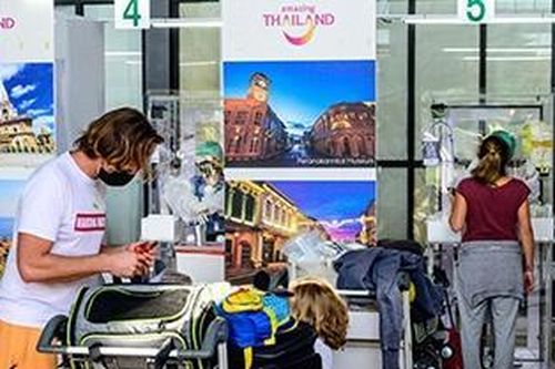 Thái Lan bỏ hẳn test Covid-19 cho du lịch quốc tế