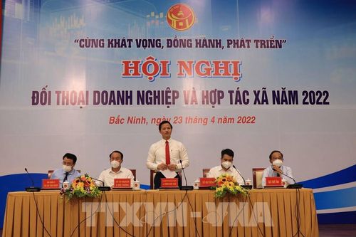 Bắc Ninh đối thoại với doanh nghiệp và hợp tác xã