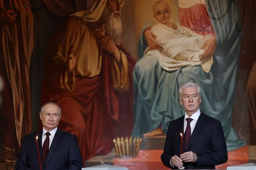 Tổng thống Putin dự lễ Phục sinh tại nhà thờ Chính thống giáo Nga