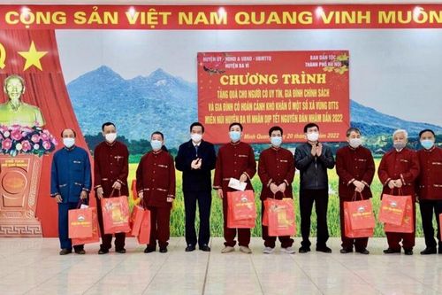 Chính sách sát sườn hỗ trợ người có uy tín