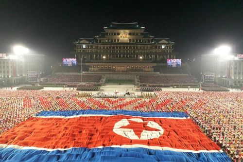 Triều Tiên diễu binh quy mô lớn trong đêm