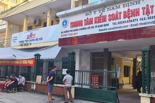 Bắt tạm giam Giám đốc và 4 cán bộ CDC Nam Định