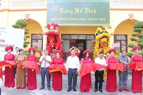 Trưng bày hơn 200 tư liệu 'Từ Long Hồ dinh đến tỉnh Vĩnh Long ngày nay'