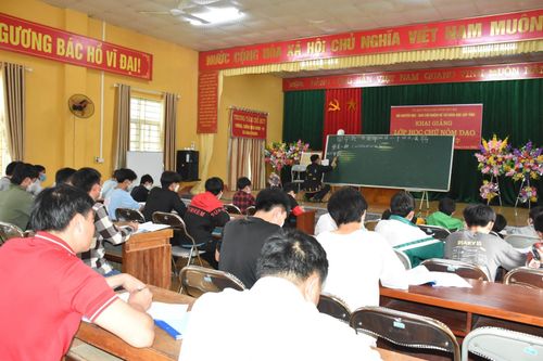 Yên Bái: Dạy chữ Nôm Dao cho đồng bào dân tộc thiểu số