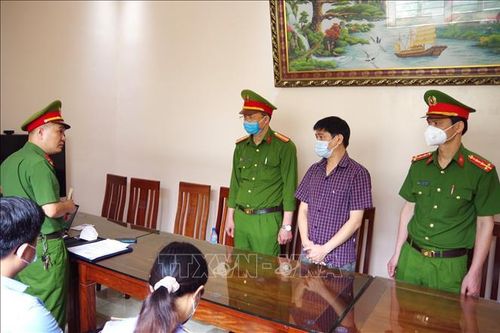 Khởi tố, bắt tạm giam một phó giám đốc công ty liên quan đến khai thác khoáng sản trái phép