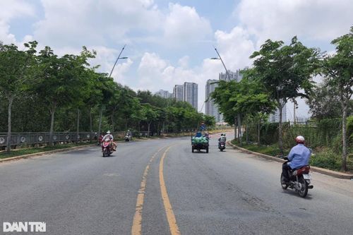 Điều tra vụ nữ MC bị đâm vào bụng, cướp xe máy ở TPHCM
