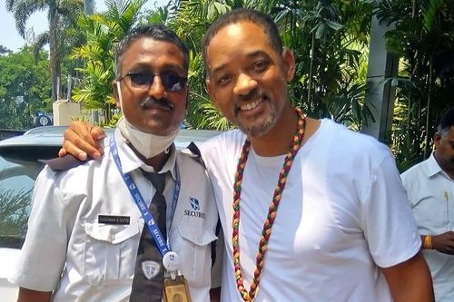 Will Smith suy sụp tinh thần sau cú tát Chris Rock ở Oscar