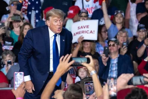 Ông Trump bị yêu cầu nộp phạt 10.000 USD mỗi ngày
