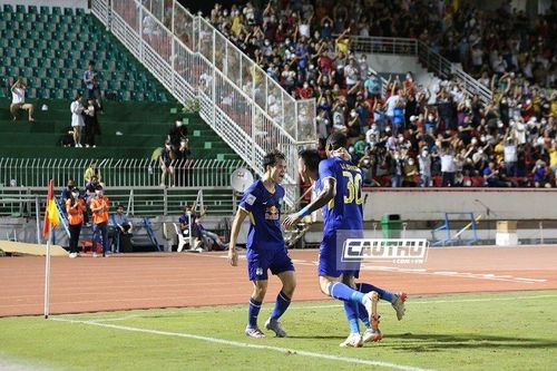 HAGL hết cơ hội đi tiếp sau trận hòa trước Jeonbuk