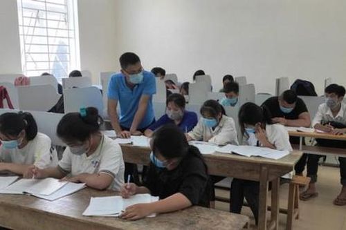 Toàn tỉnh Thanh Hóa phải thay đổi lịch thi do phát nhầm đề thi khảo sát