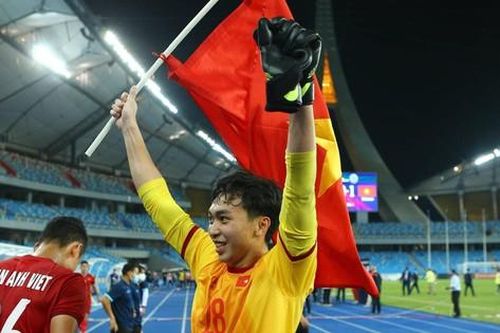 U23 Việt Nam triệu tập 'người nhện' Đặng Tuấn Hưng