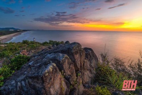 Về miền cát trắng, nắng vàng Nghi Sơn