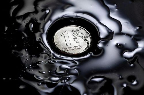 Đồng ruble Nga chạm đỉnh trong vòng 2 năm so với euro