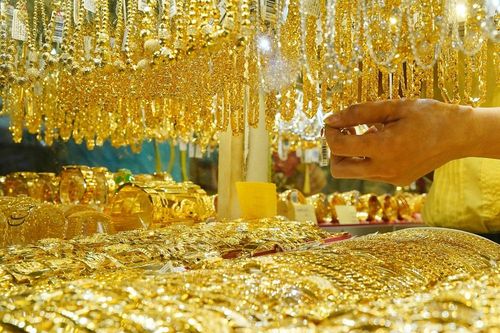 Giá vàng đồng loạt 'quay xe' rớt khỏi đỉnh