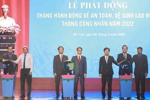 Phát triển kinh tế nhưng không quên đảm bảo an toàn lao động