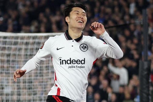 Tuyển thủ Nhật Bản tỏa sáng ở bán kết Europa League