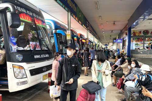 Nhu cầu đi lại trong dịp lễ tại Thành phố Hồ Chí Minh tăng vọt