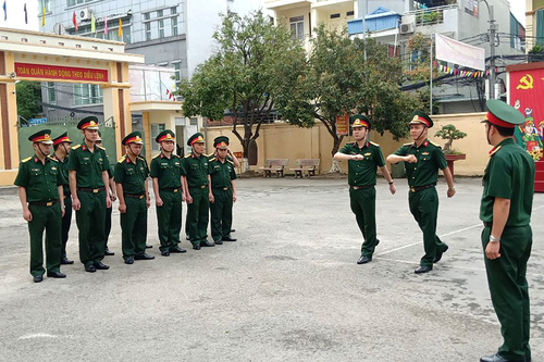 Học theo Bác để xây dựng đơn vị vững mạnh