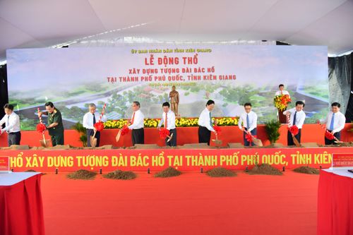 Thường trực Ban Bí thư dự lễ động thổ xây dựng Tượng đài Bác Hồ ở Phú Quốc