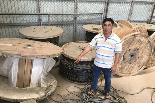 Nam công nhân nhà máy xi măng thực hiện nhiều vụ trộm tài sản công ty