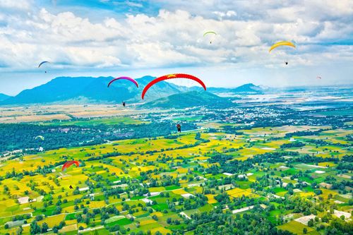 Tổ chức chương trình 'Bay trên Phụng Hoàng Sơn' lần 2 tại Tri Tôn, An Giang