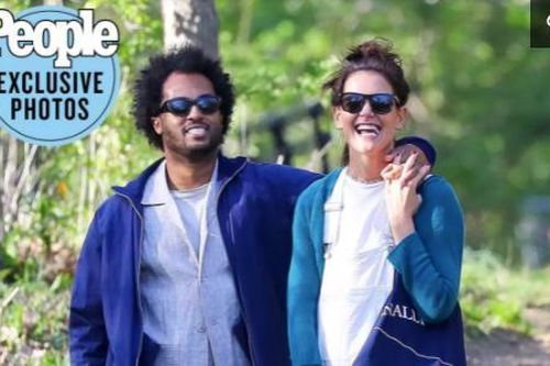 Katie Holmes - vợ cũ Tom Cruise bất ngờ công khai bạn trai mới kém 11 tuổi