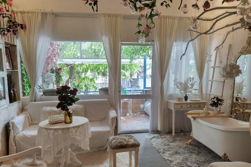 Chàng trai độc thân chi 35 triệu đồng để trang trí phòng trọ