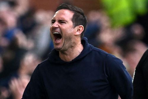 Thầy trò HLV Lampard hạ Chelsea