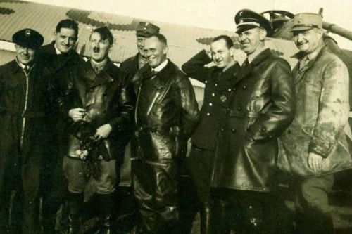 Nga giải mật tài liệu về những ngày cuối đời của Hitler