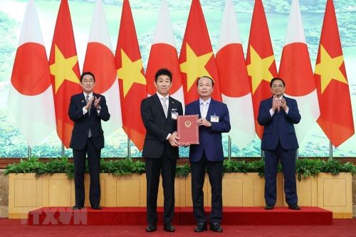 Lễ trao đổi các văn kiện hợp tác giữa Việt Nam và Nhật Bản