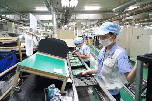 Công nhân giỏi Thủ đô: Vượt khó, sáng tạo