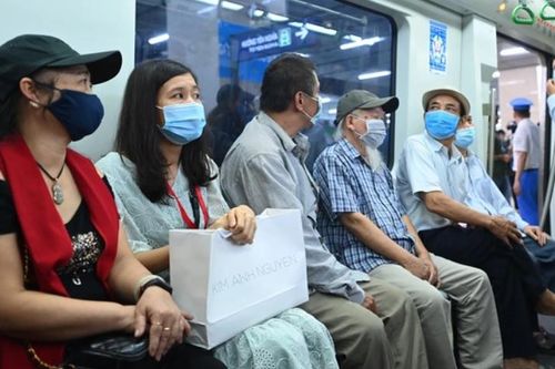Khách đi tàu Cát Linh - Hà Đông cán mốc kỷ lục 53.000 người/ngày