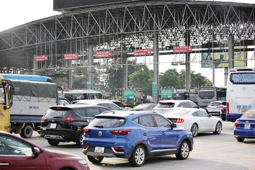 Ùn tắc giao thông diễn biến phức tạp, nghiêm trọng