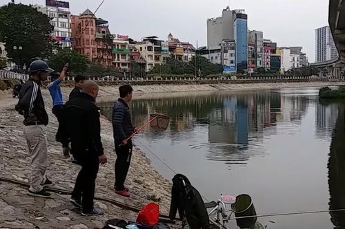 Xác định nguyên nhân thanh niên tử vong tại hồ Hoàng Cầu