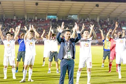 HAGL ngẩng cao đầu tạm biệt AFC Champions League