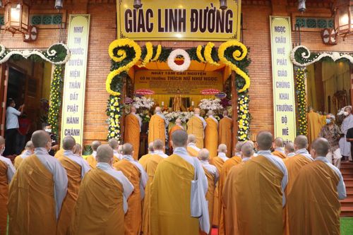 Phân ban Ni giới Trung ương, Ban Trị sự tỉnh Đồng Tháp viếng tang Ni trưởng Thích nữ Như Ngọc